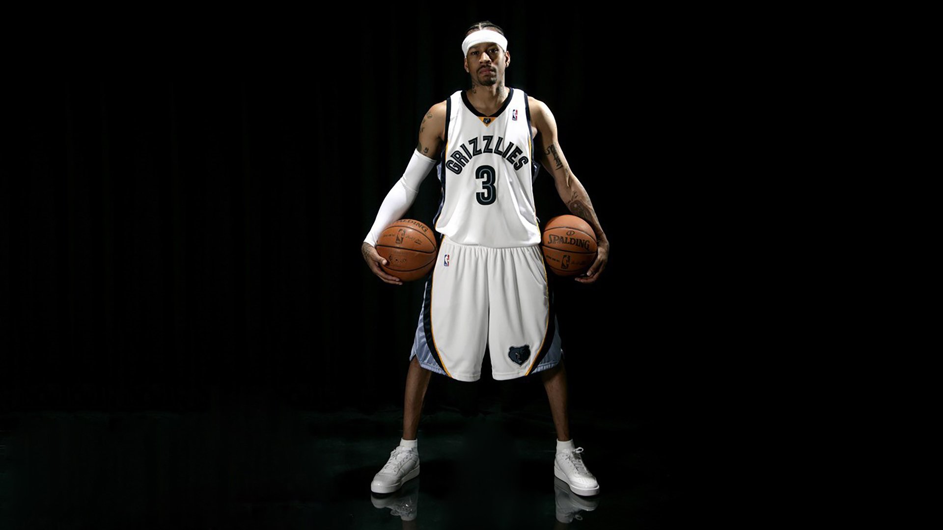 _湖人队迎难而上，誓夺季后赛席位_，湖人主场时隔8年再迎季后赛